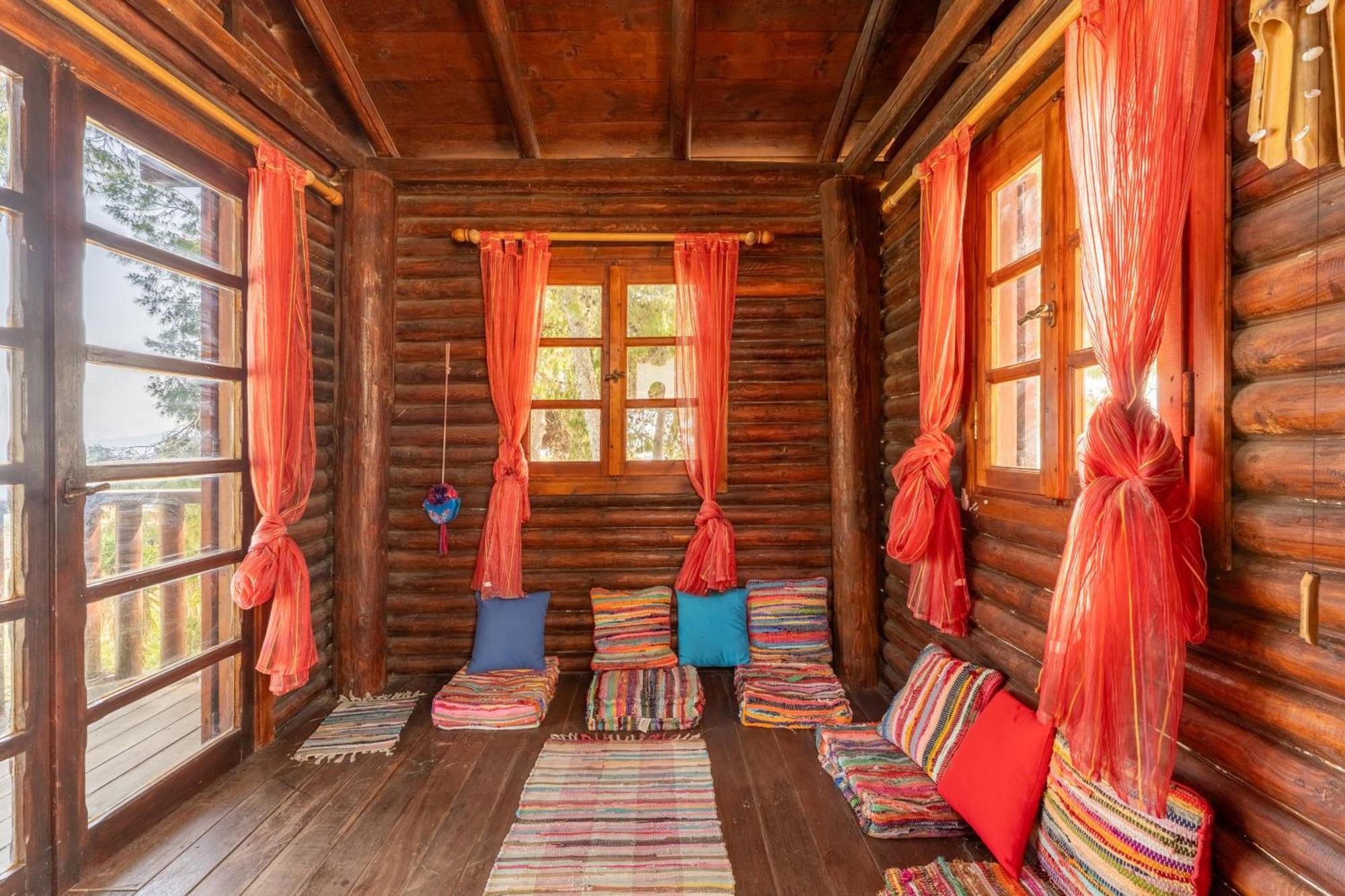 The House Of Gratitude - Poolside Retreat Holiday home Loutra Oraias Elenis
